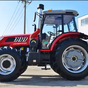 Factory Price New YTO LTD1604-4 160HP Diesel Tractor Trucks Multifunctional Mini Tractor for Farm and Agriculture in Stock - Image 3