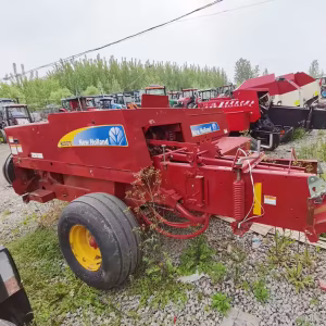 Agriculture Tractor Farm Equipment BC5060 5070 Square Hay Baler Machine Grass Baler - Image 3